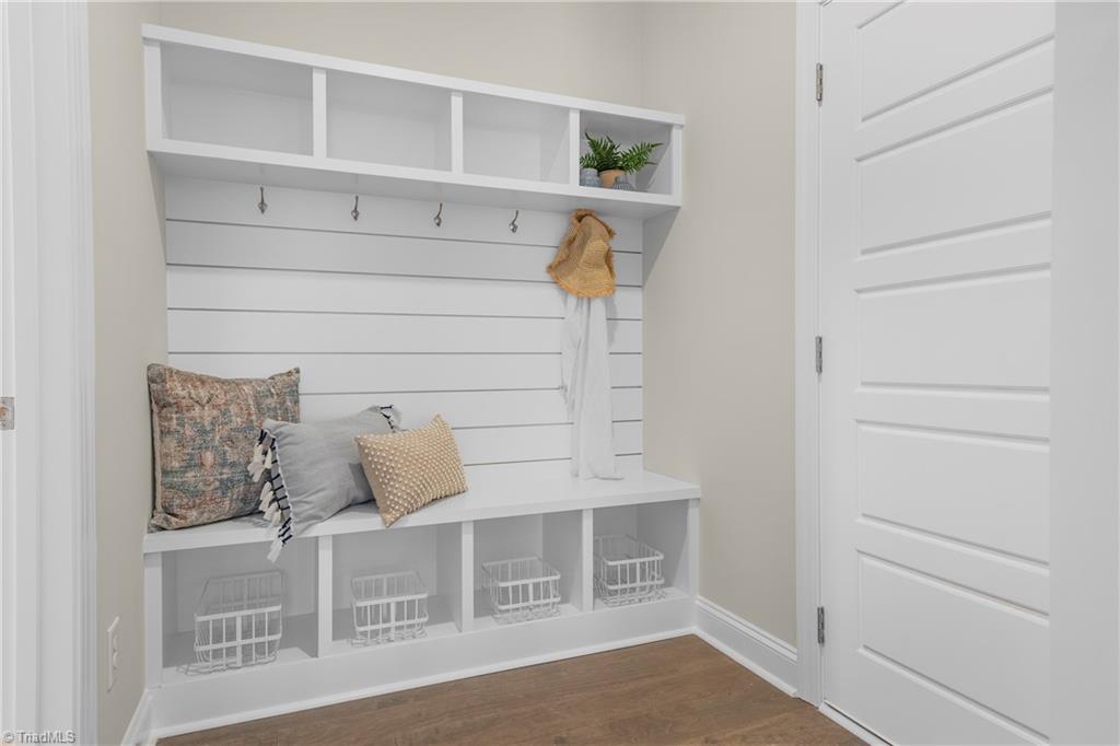 2048 Welden Ridge Road