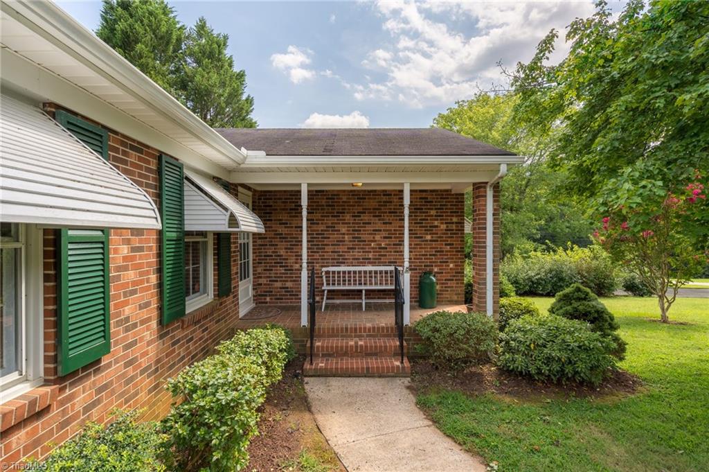 5109 Yukon Road
