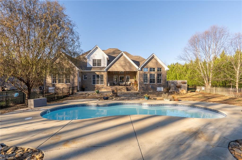 7128 Ludgate Road
