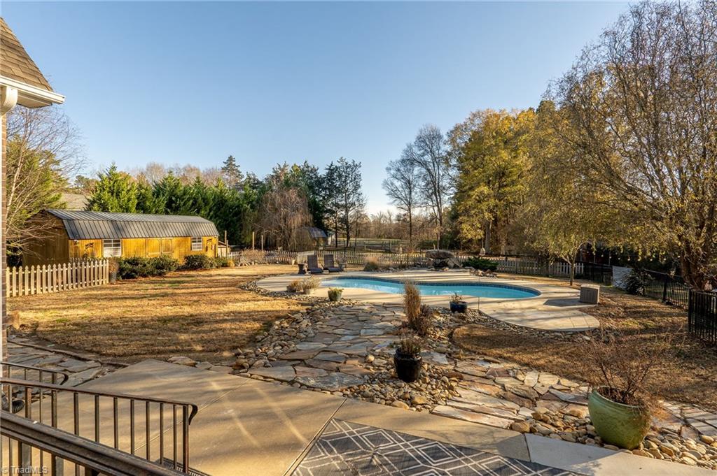7128 Ludgate Road