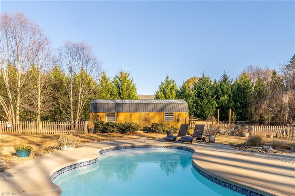 7128 Ludgate Road