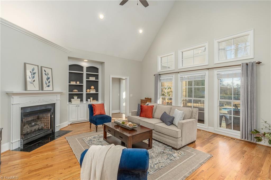 7128 Ludgate Road