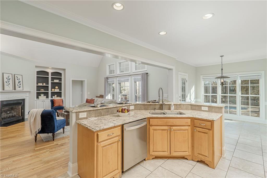 7128 Ludgate Road