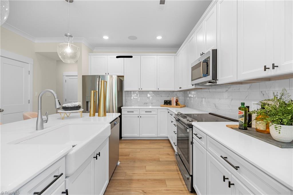 1205 Harbor Crossing Way