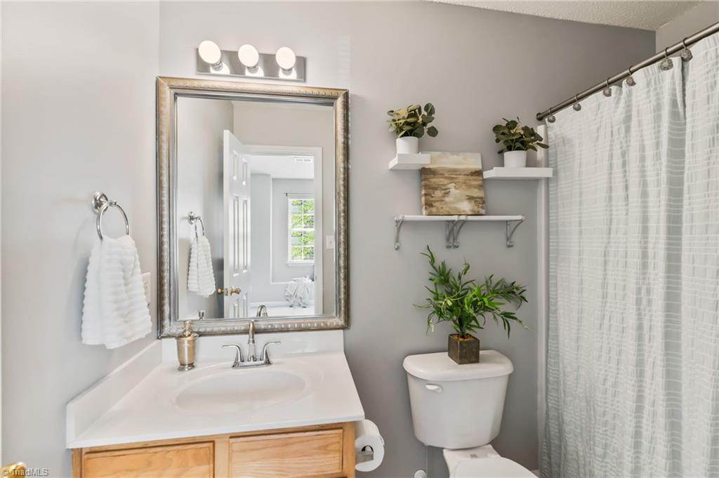 5412 Strasburg Drive