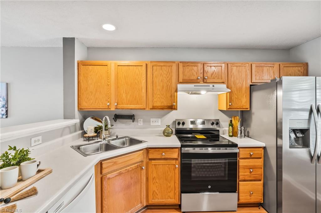 5412 Strasburg Drive