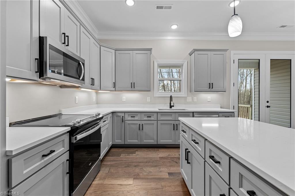 911 Caswell Pines Clubhouse Drive