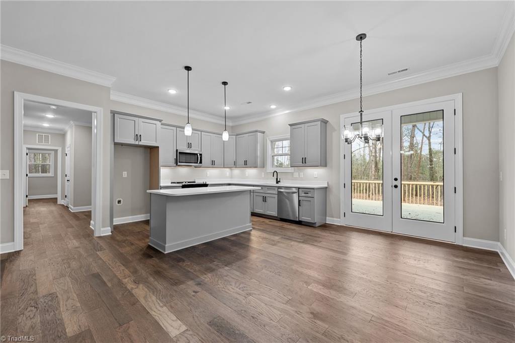 911 Caswell Pines Clubhouse Drive