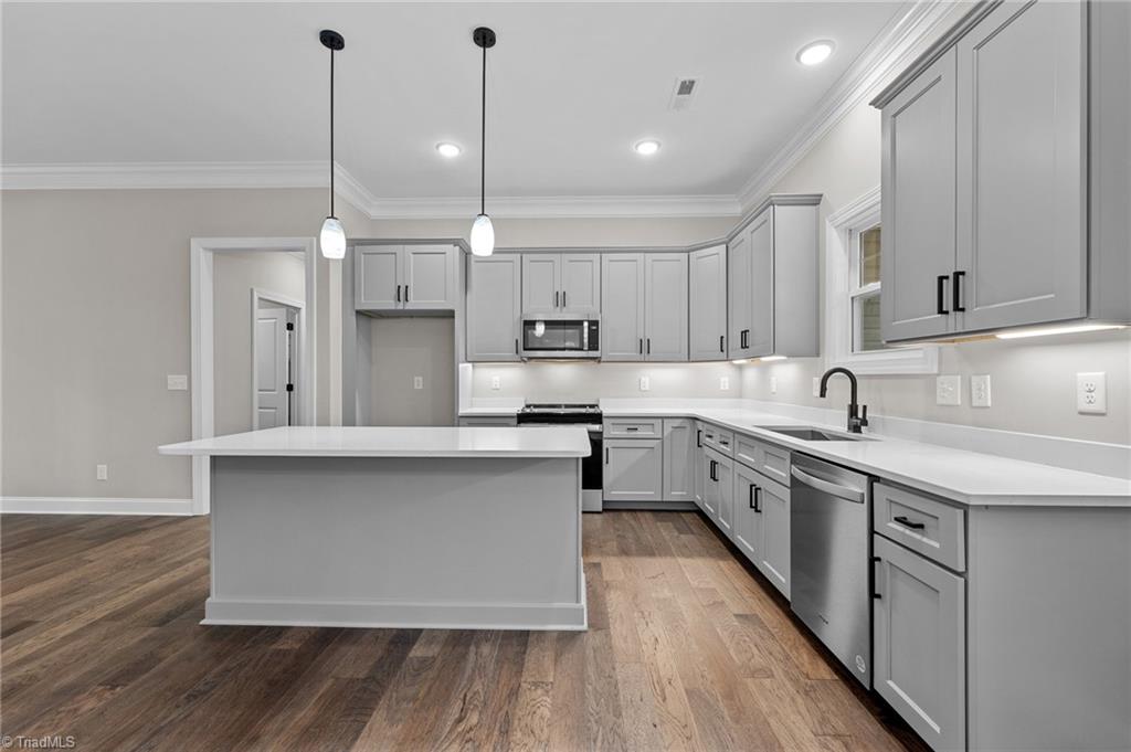 911 Caswell Pines Clubhouse Drive