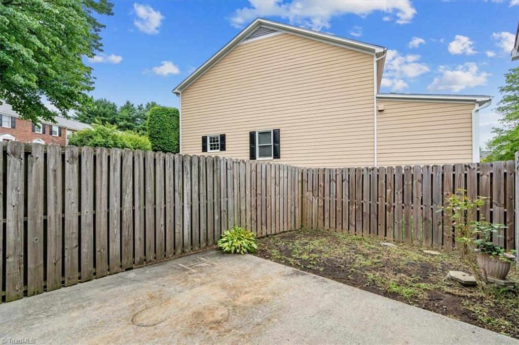 1113 Birch Tree Way