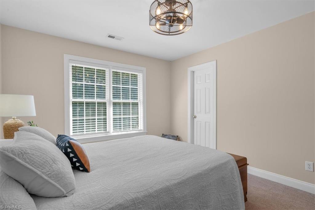 143 Knox Road, McLeansville