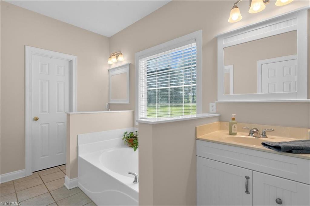 143 Knox Road, McLeansville