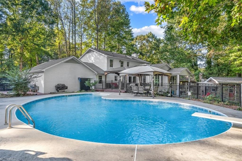 1513 Creek Bed Road