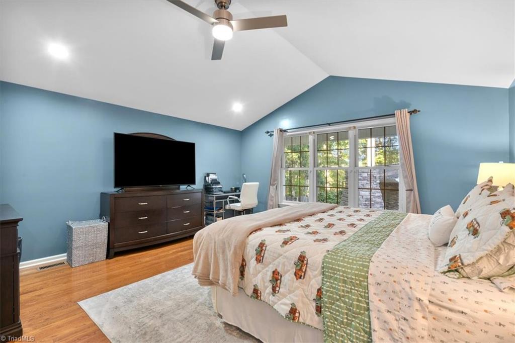 1513 Creek Bed Road