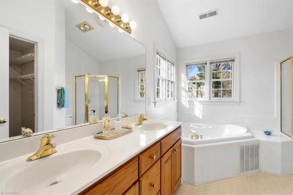 7 Timber Ridge Court