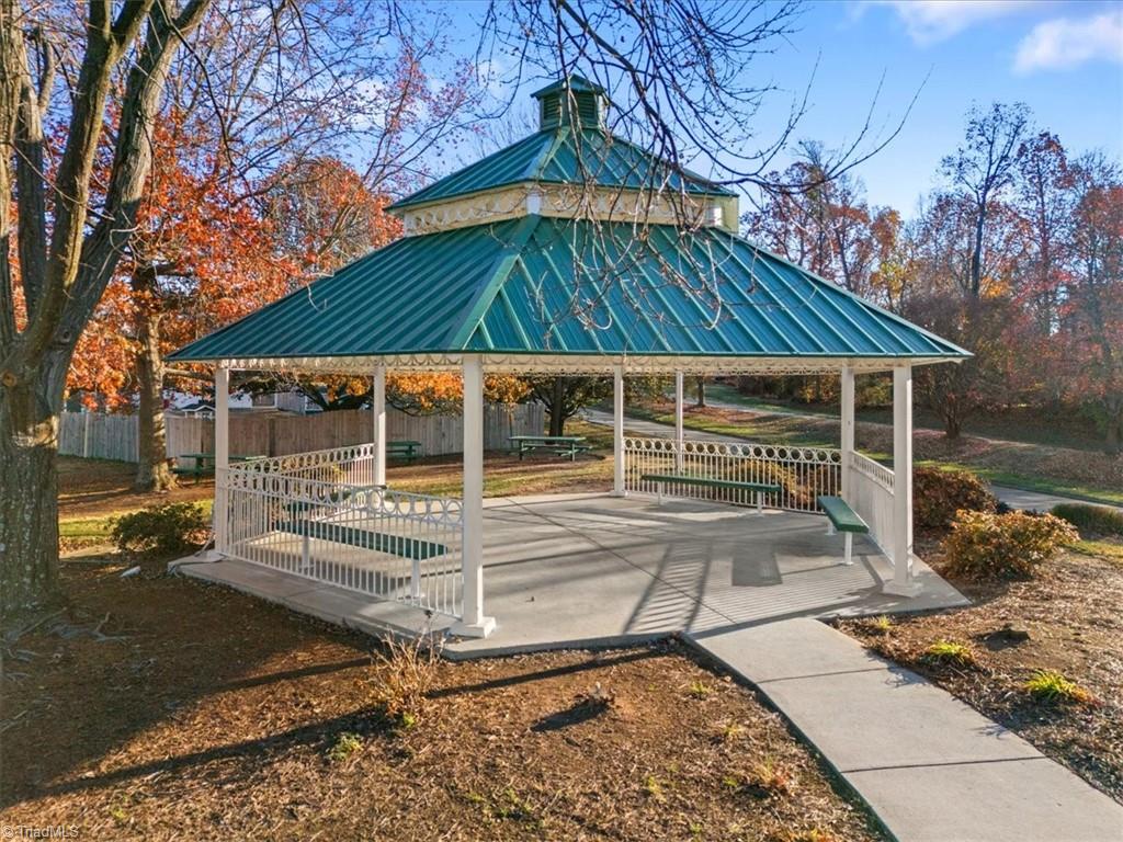 7 Timber Ridge Court