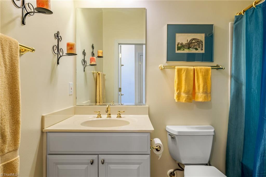 522 College Road # 107