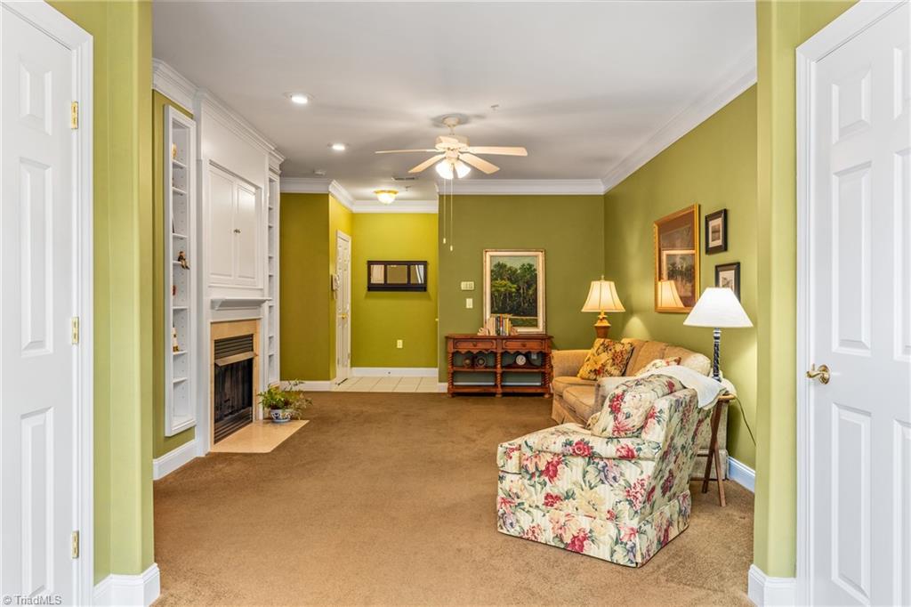 522 College Road # 107