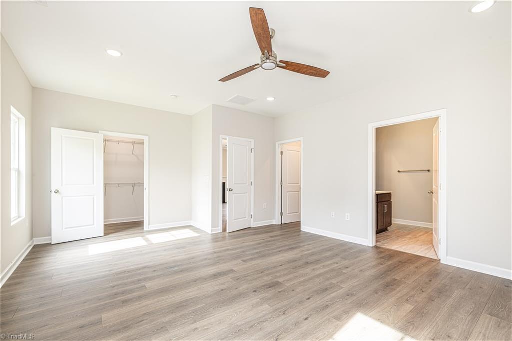 203 Creekside Terrace