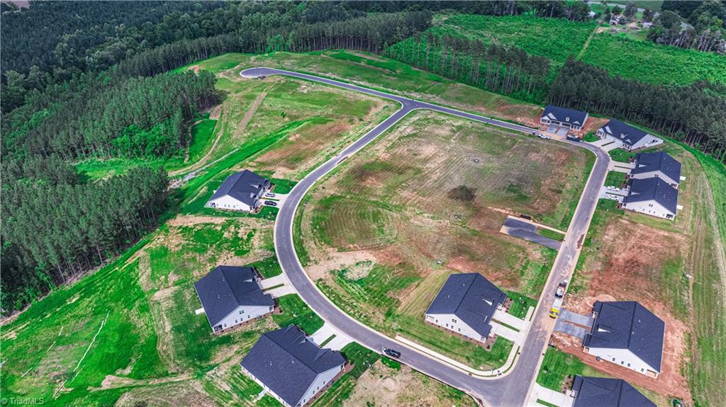 203 Creekside Terrace