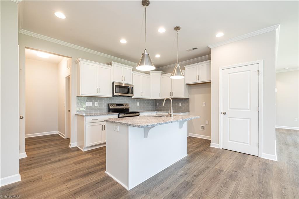 203 Creekside Terrace