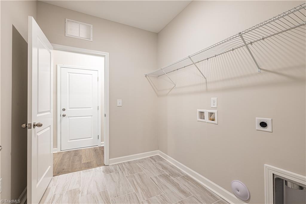 203 Creekside Terrace