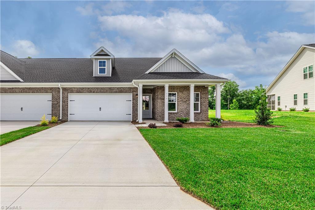 203 Creekside Terrace