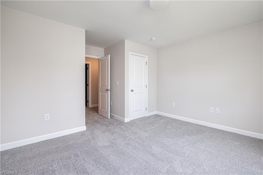 203 Creekside Terrace