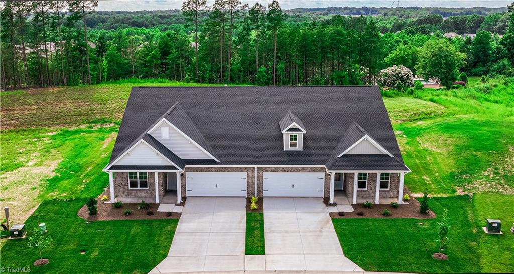 203 Creekside Terrace