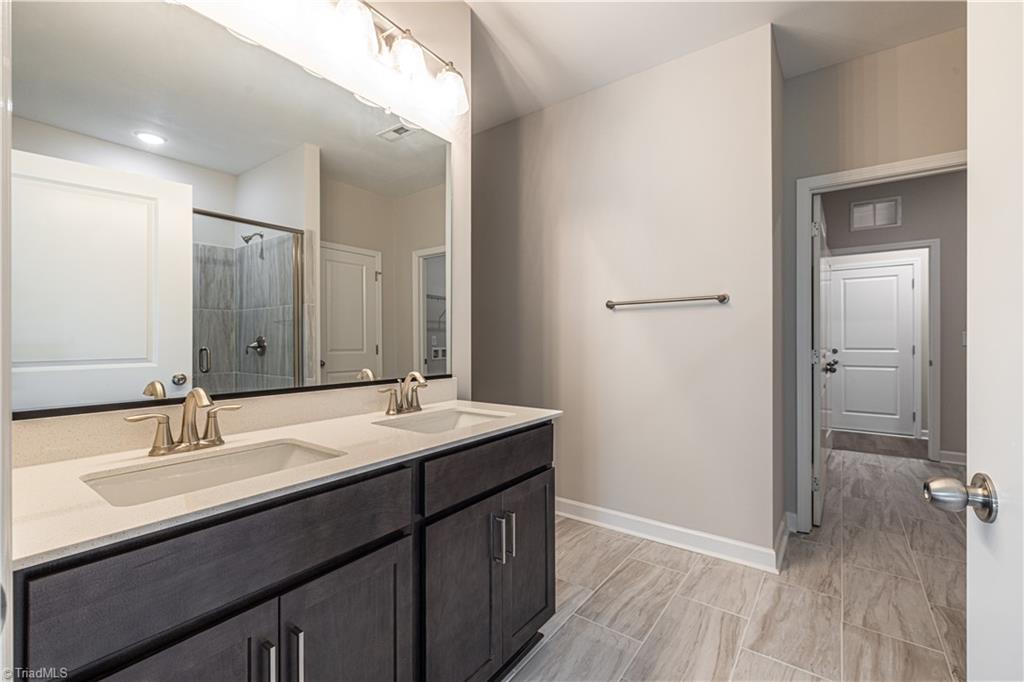 203 Creekside Terrace