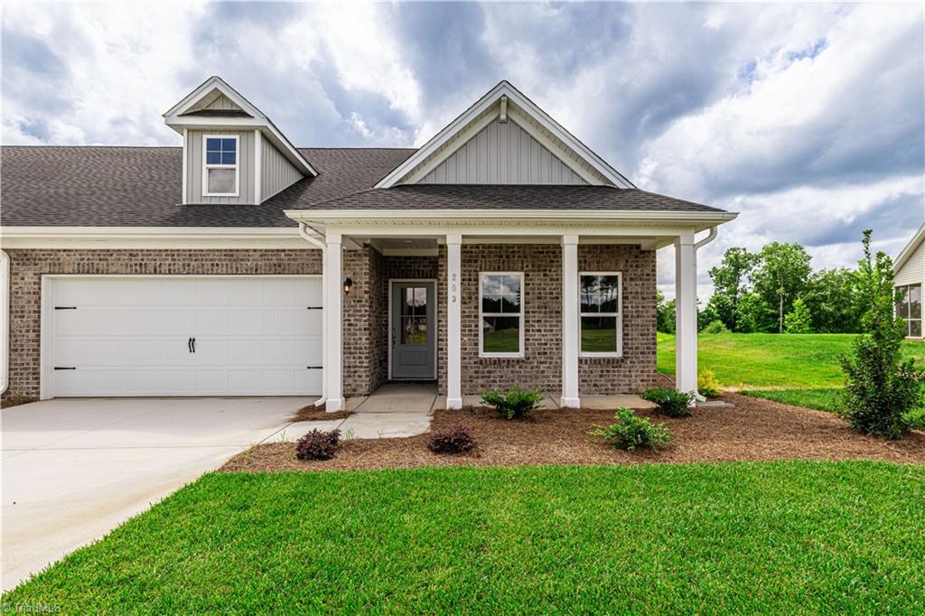 203 Creekside Terrace