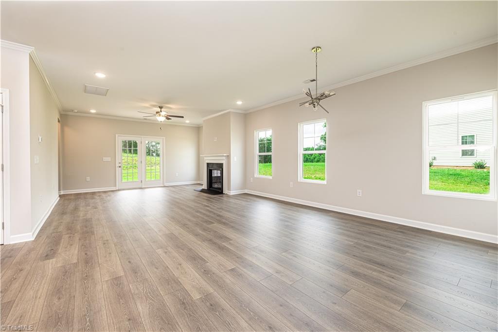 203 Creekside Terrace