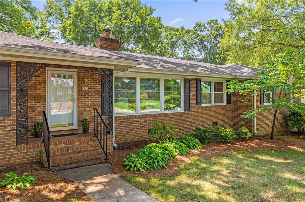 712 Pebble Drive
