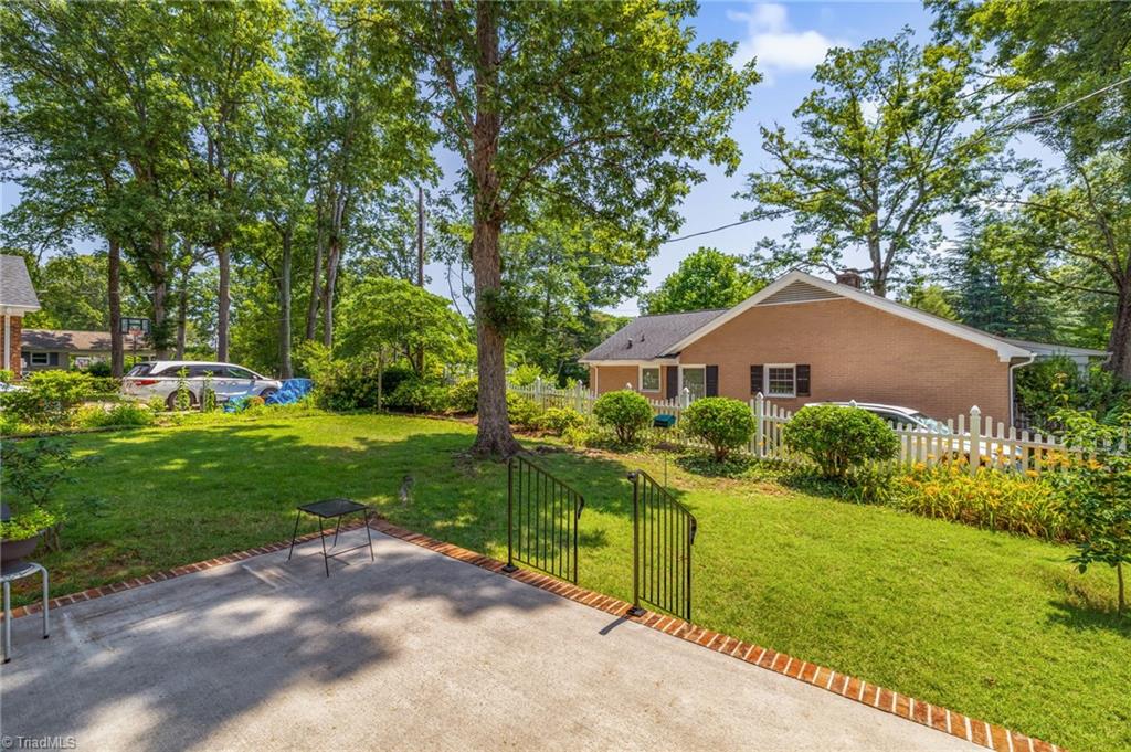 712 Pebble Drive