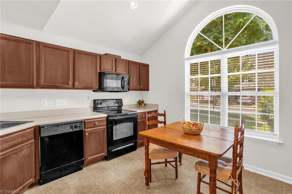 529 Oxford Street, Winston-Salem