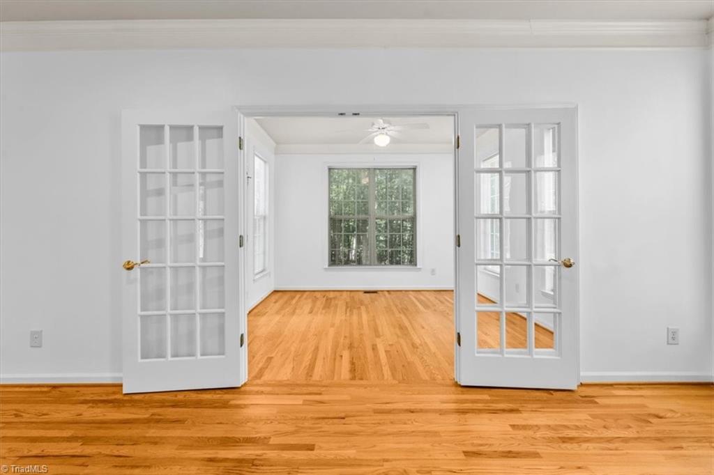 5 Holly Springs Lane