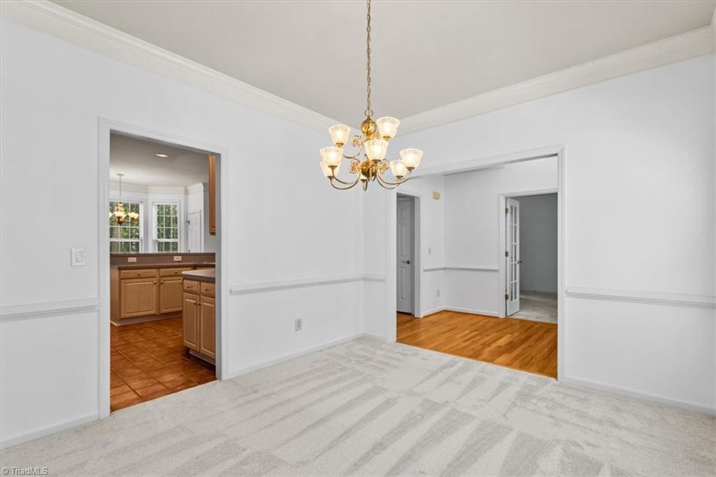 5 Holly Springs Lane
