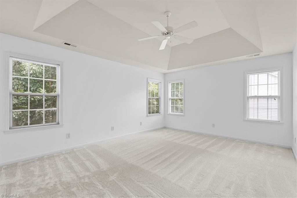 5 Holly Springs Lane