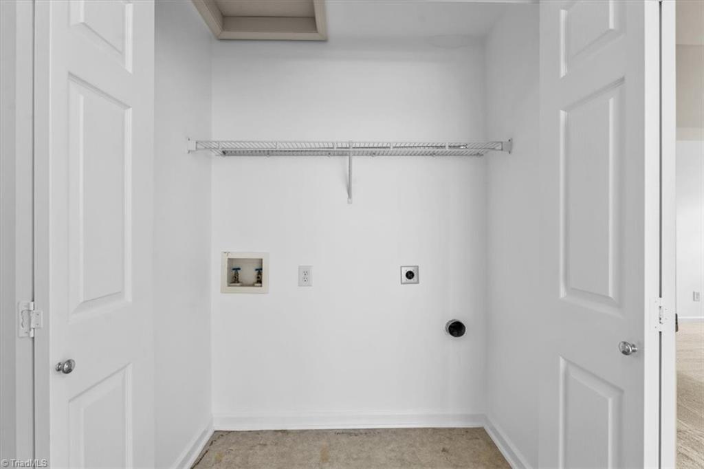 5 Holly Springs Lane