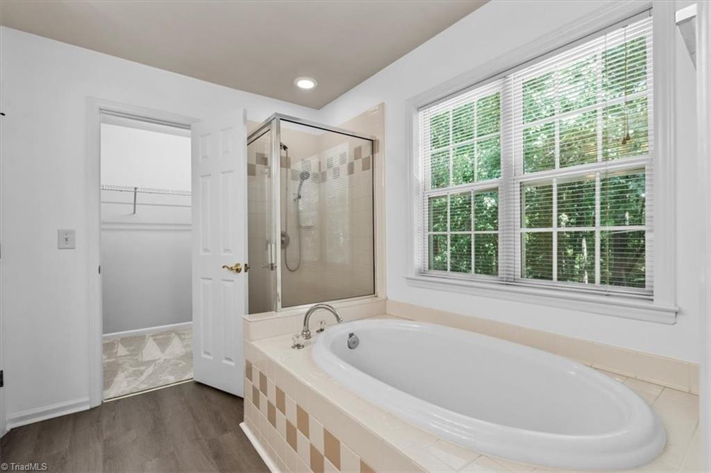 5 Holly Springs Lane