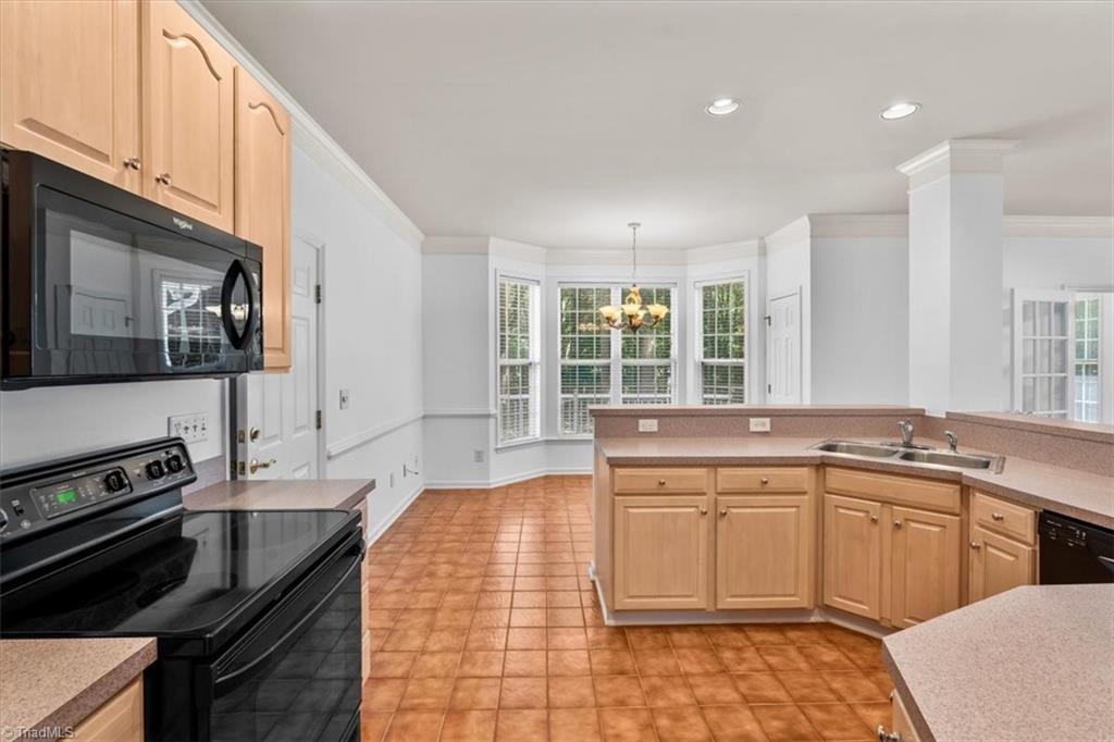 5 Holly Springs Lane