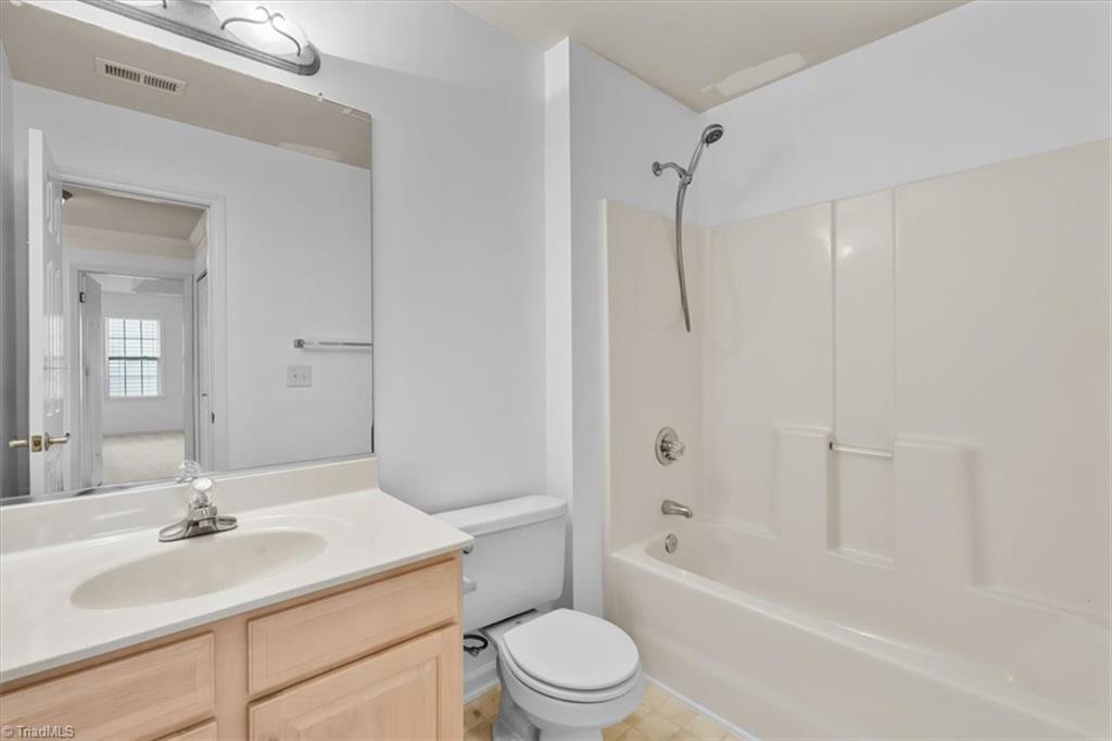 5 Holly Springs Lane