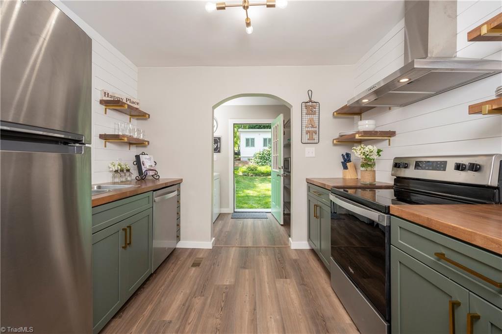 2809 Springwood Drive