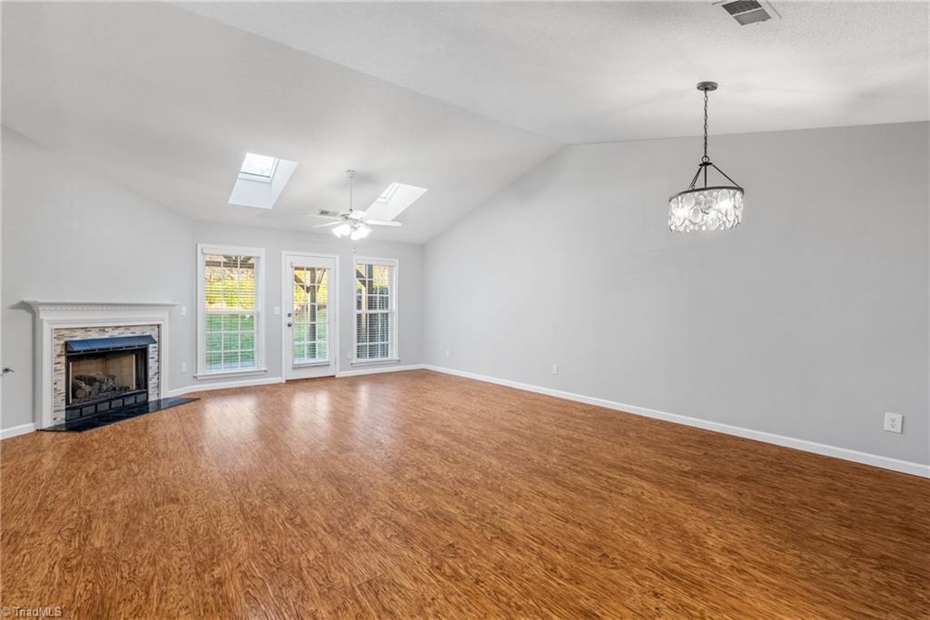 4696 Glengarry Circle