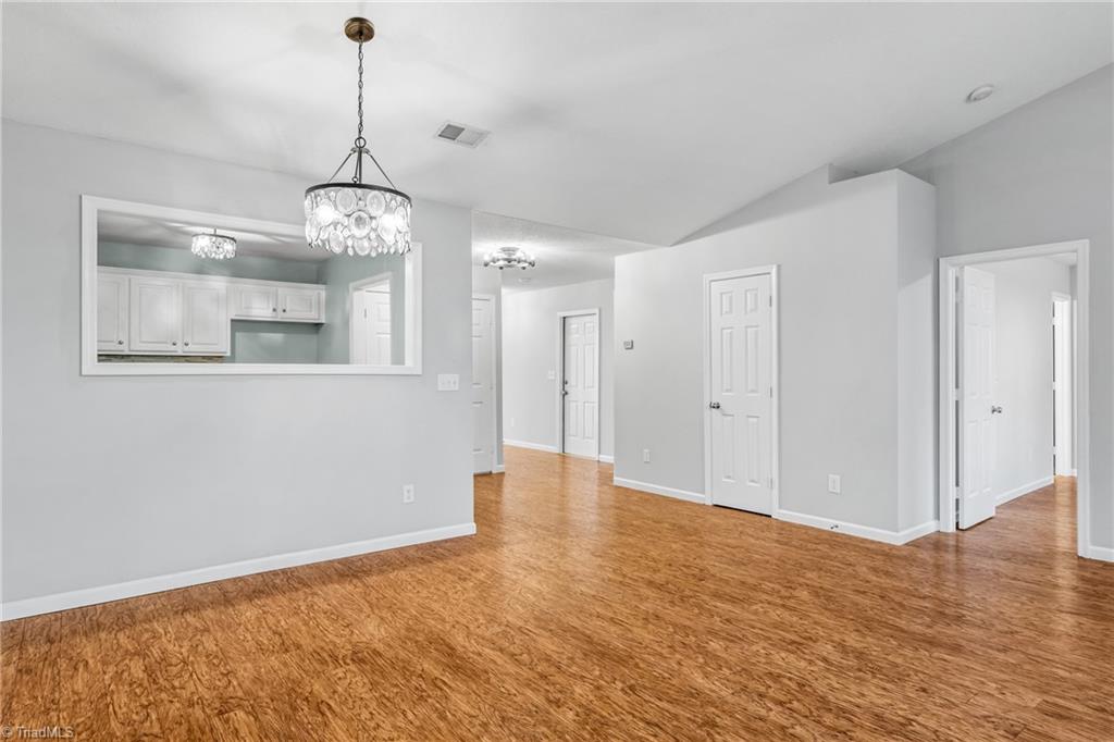 4696 Glengarry Circle