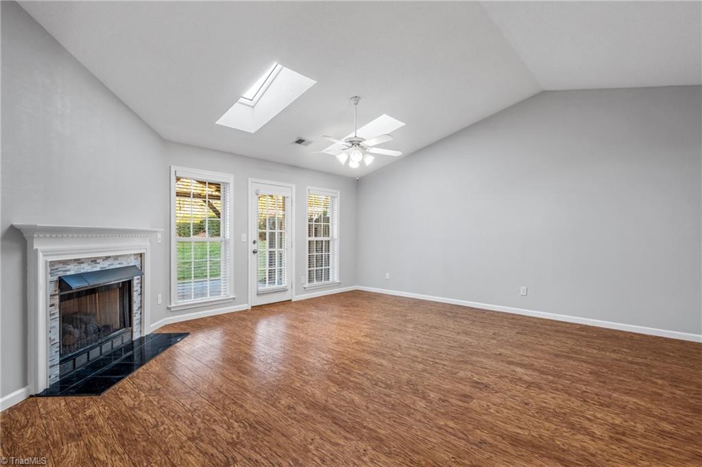 4696 Glengarry Circle