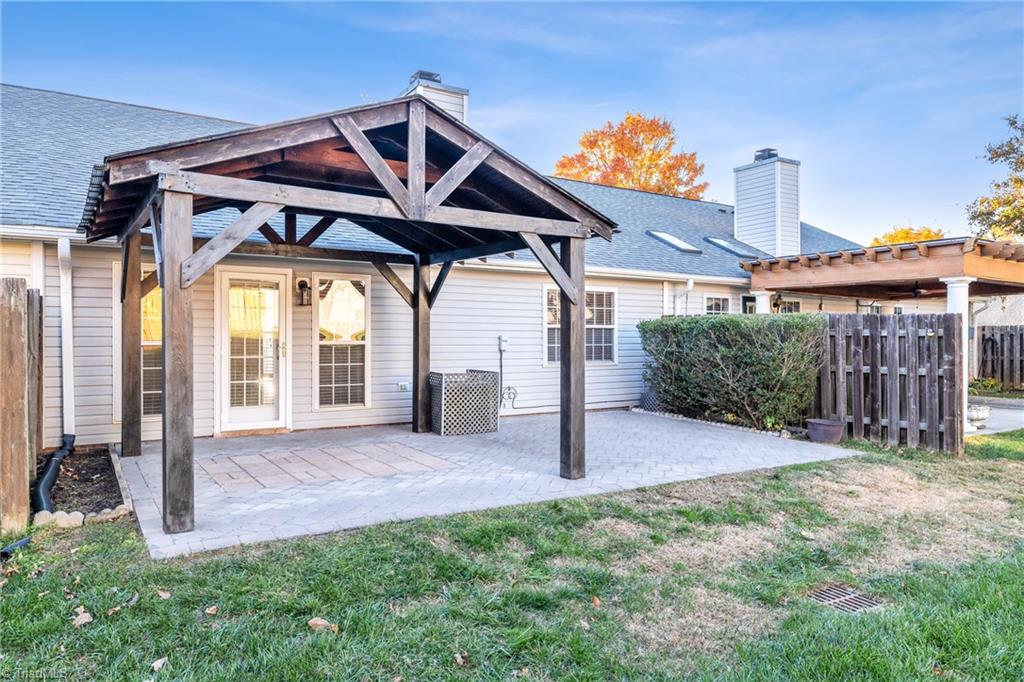 4696 Glengarry Circle