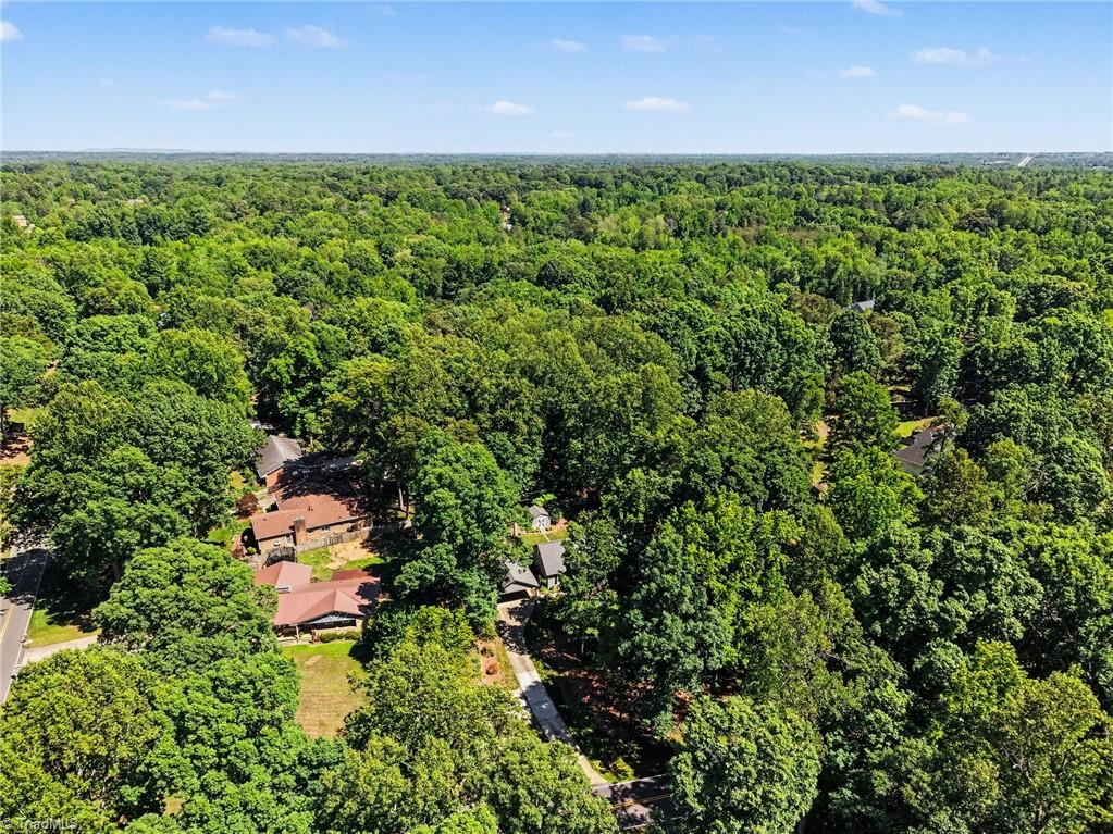 4903 Forest Oaks Drive