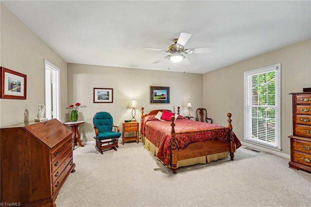 4903 Forest Oaks Drive