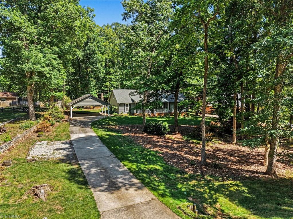4903 Forest Oaks Drive